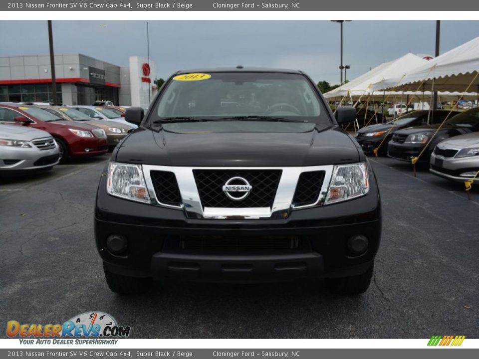 2013 Nissan Frontier SV V6 Crew Cab 4x4 Super Black / Beige Photo #29