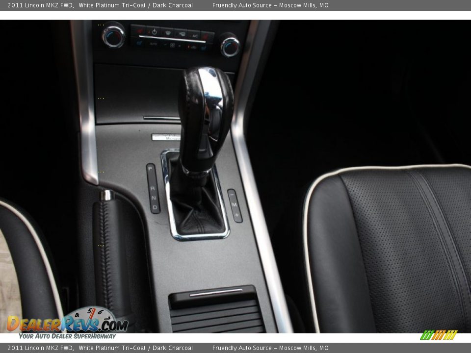 2011 Lincoln MKZ FWD White Platinum Tri-Coat / Dark Charcoal Photo #14