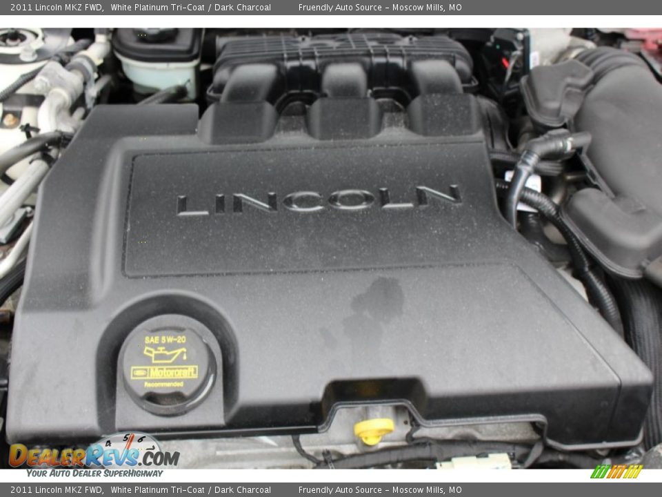 2011 Lincoln MKZ FWD White Platinum Tri-Coat / Dark Charcoal Photo #23