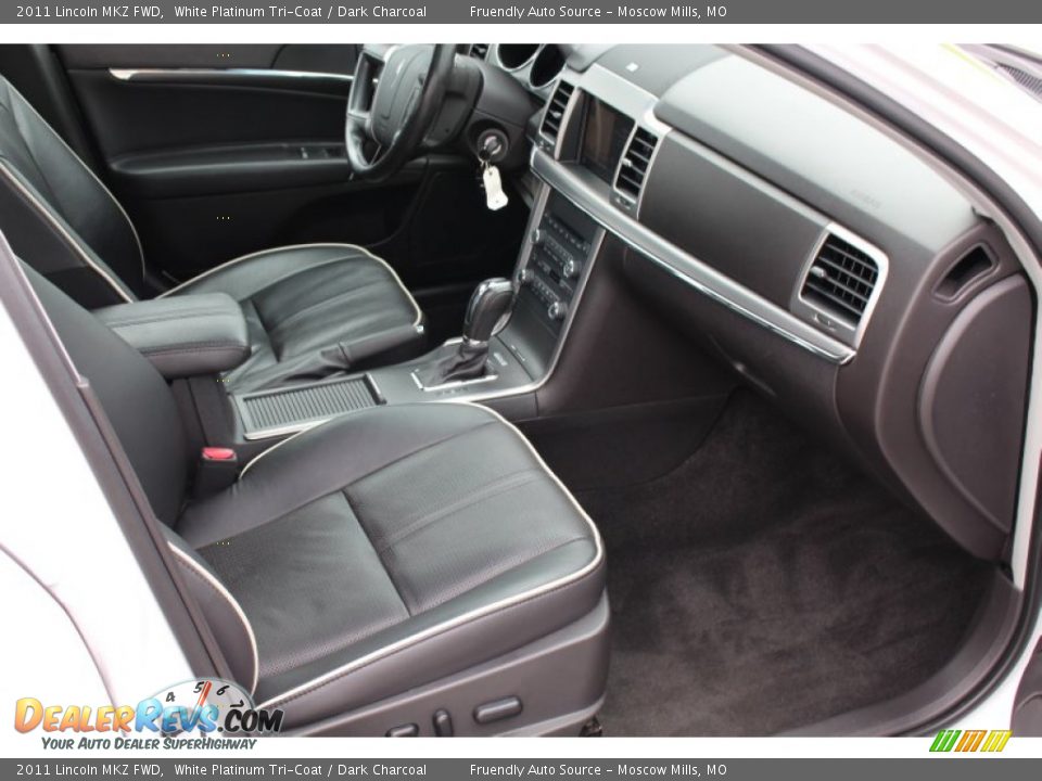 2011 Lincoln MKZ FWD White Platinum Tri-Coat / Dark Charcoal Photo #26