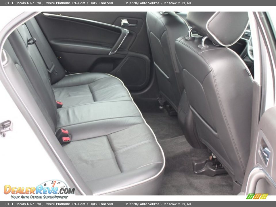 2011 Lincoln MKZ FWD White Platinum Tri-Coat / Dark Charcoal Photo #30
