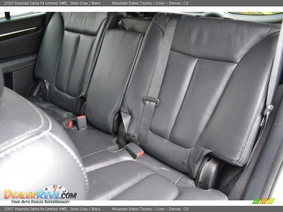 Rear Seat of 2007 Hyundai Santa Fe Limited 4WD Photo #8