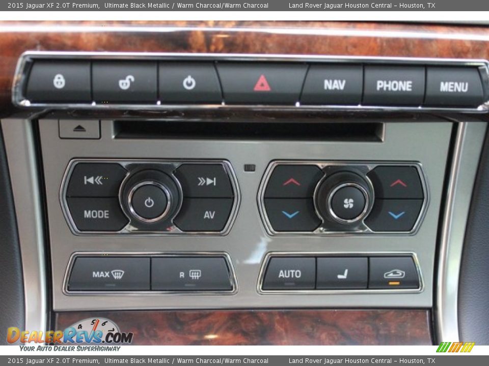 Controls of 2015 Jaguar XF 2.0T Premium Photo #18