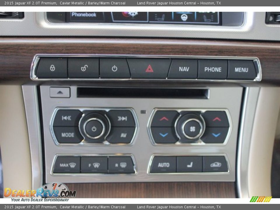 Controls of 2015 Jaguar XF 2.0T Premium Photo #21