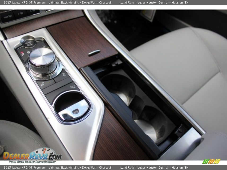Controls of 2015 Jaguar XF 2.0T Premium Photo #19