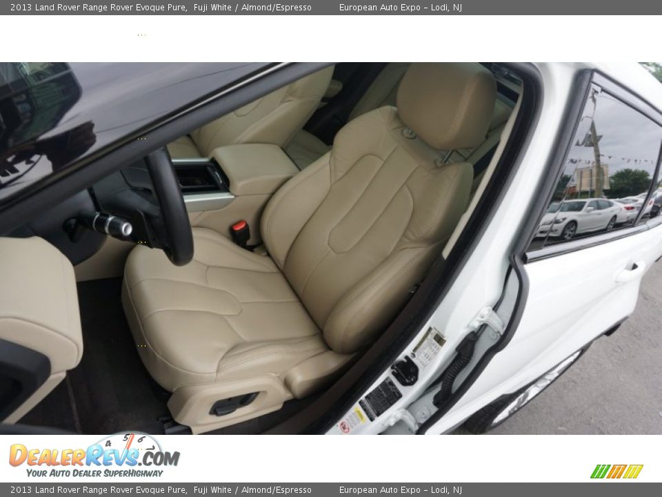 2013 Land Rover Range Rover Evoque Pure Fuji White / Almond/Espresso Photo #6