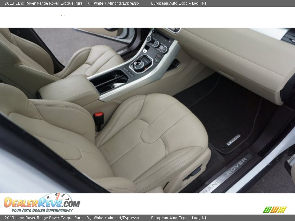 2013 Land Rover Range Rover Evoque Pure Fuji White / Almond/Espresso Photo #7
