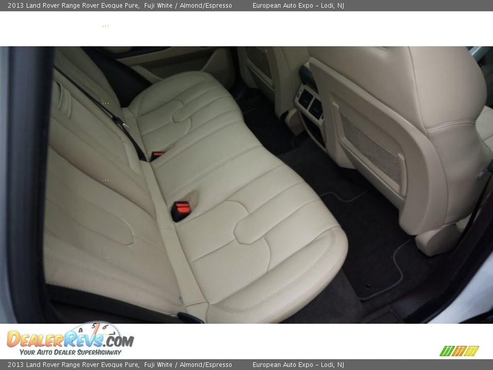2013 Land Rover Range Rover Evoque Pure Fuji White / Almond/Espresso Photo #9