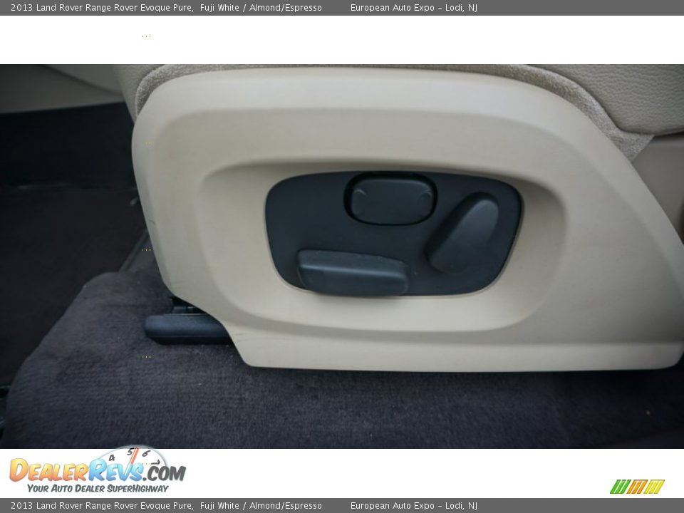 2013 Land Rover Range Rover Evoque Pure Fuji White / Almond/Espresso Photo #20