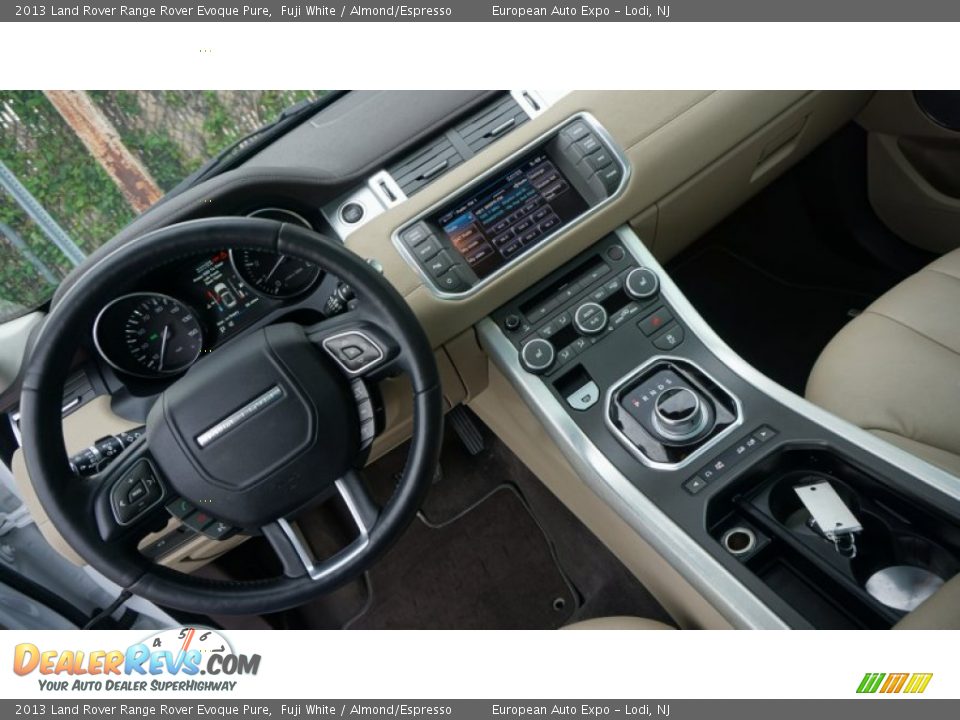 2013 Land Rover Range Rover Evoque Pure Fuji White / Almond/Espresso Photo #22