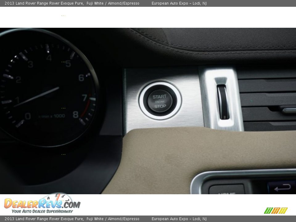 2013 Land Rover Range Rover Evoque Pure Fuji White / Almond/Espresso Photo #26