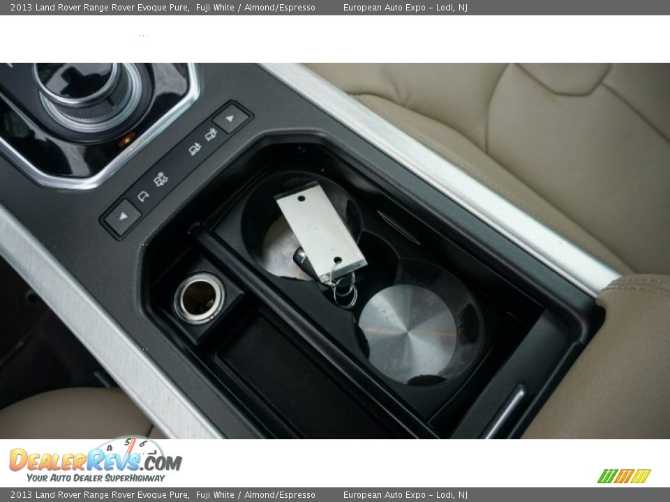 2013 Land Rover Range Rover Evoque Pure Fuji White / Almond/Espresso Photo #29