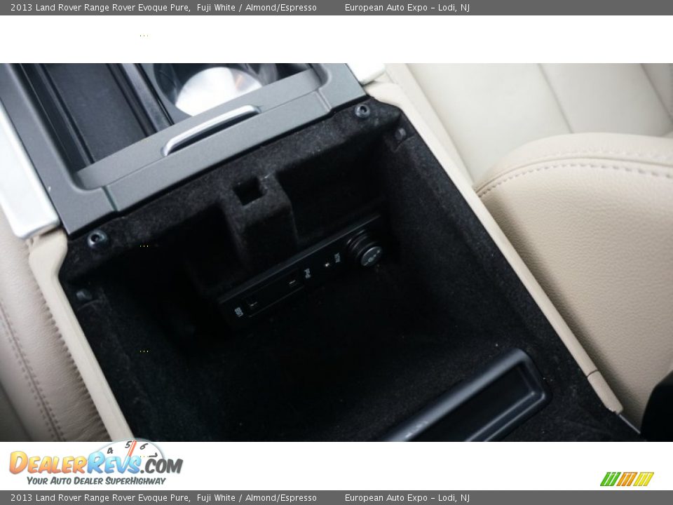 2013 Land Rover Range Rover Evoque Pure Fuji White / Almond/Espresso Photo #30