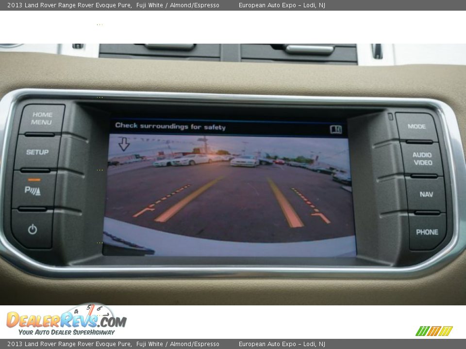 2013 Land Rover Range Rover Evoque Pure Fuji White / Almond/Espresso Photo #33