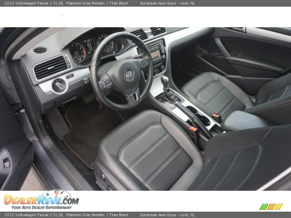 2013 Volkswagen Passat 2.5L SE Platinum Gray Metallic / Titan Black Photo #5
