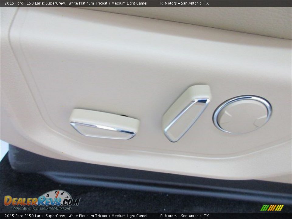 2015 Ford F150 Lariat SuperCrew White Platinum Tricoat / Medium Light Camel Photo #15