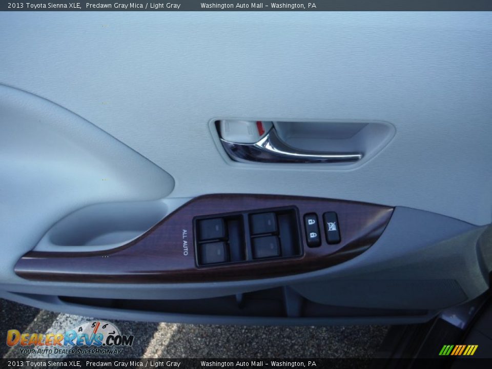 2013 Toyota Sienna XLE Predawn Gray Mica / Light Gray Photo #11