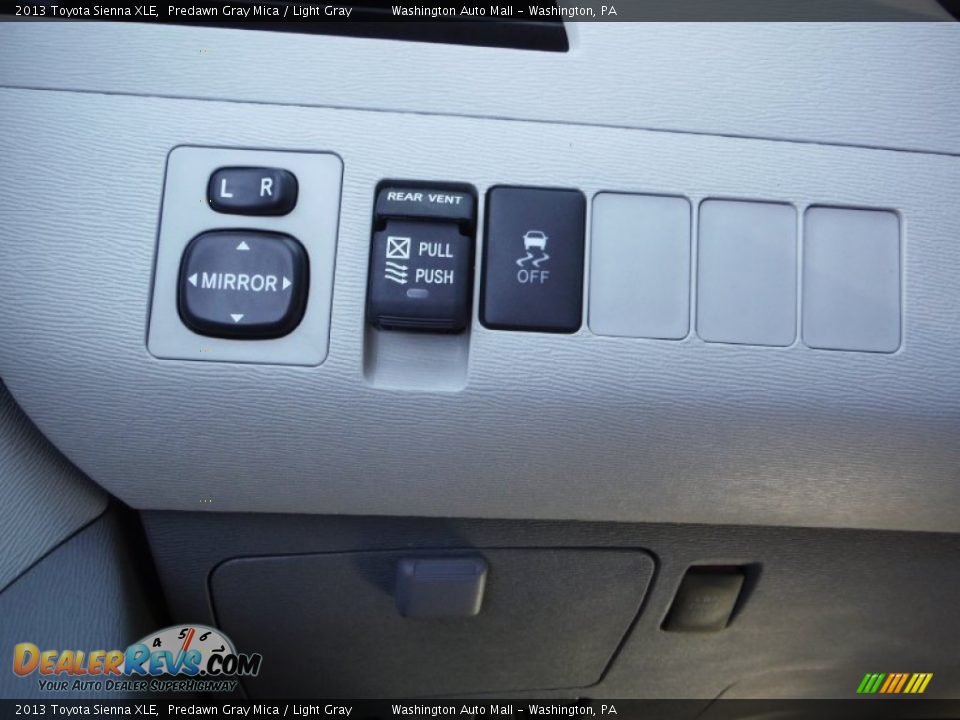 2013 Toyota Sienna XLE Predawn Gray Mica / Light Gray Photo #21