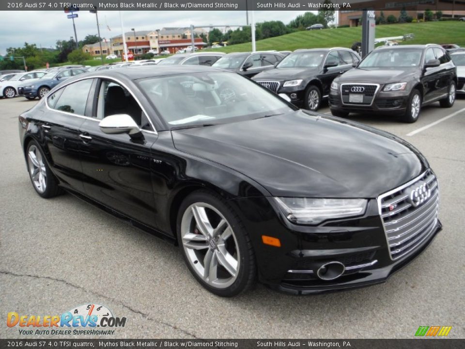 Front 3/4 View of 2016 Audi S7 4.0 TFSI quattro Photo #9