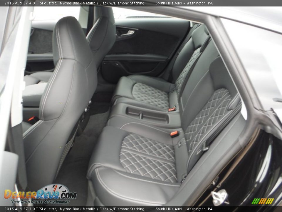 Rear Seat of 2016 Audi S7 4.0 TFSI quattro Photo #29