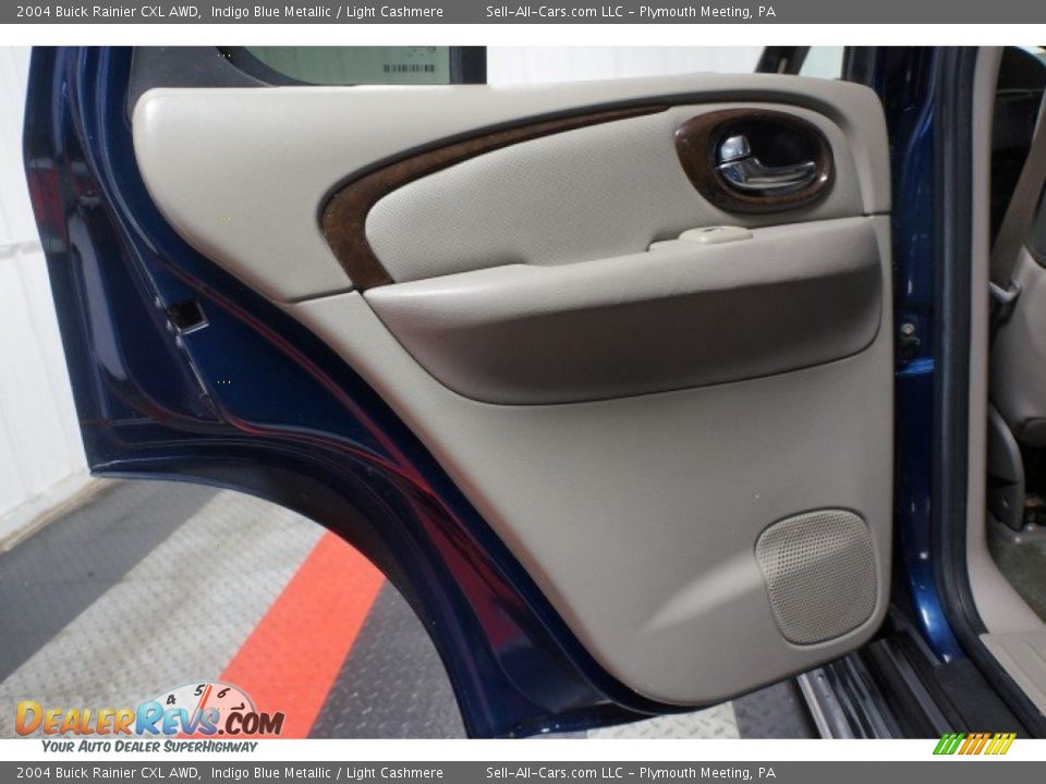 2004 Buick Rainier CXL AWD Indigo Blue Metallic / Light Cashmere Photo #15