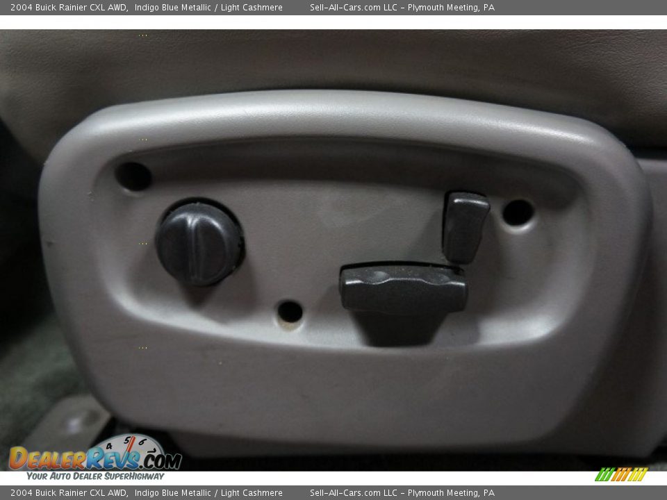 2004 Buick Rainier CXL AWD Indigo Blue Metallic / Light Cashmere Photo #19