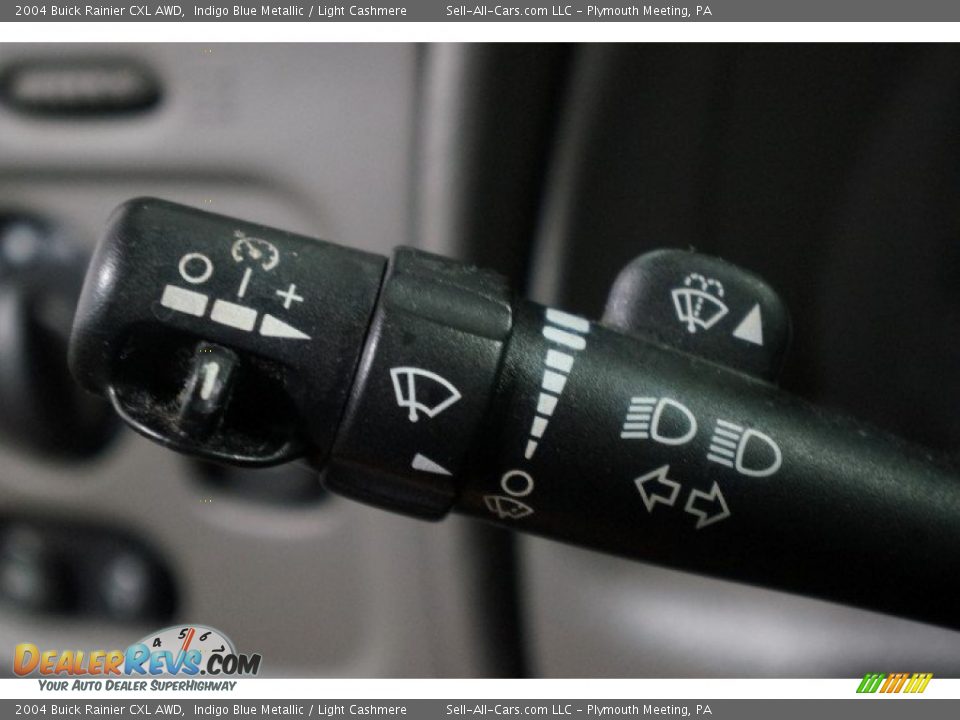 2004 Buick Rainier CXL AWD Indigo Blue Metallic / Light Cashmere Photo #31