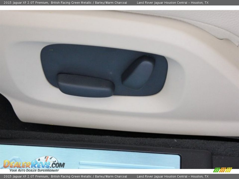 2015 Jaguar XF 2.0T Premium British Racing Green Metallic / Barley/Warm Charcoal Photo #14