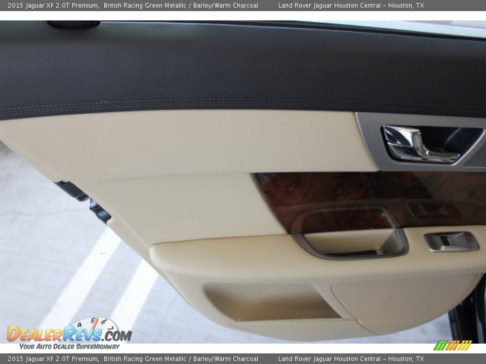 2015 Jaguar XF 2.0T Premium British Racing Green Metallic / Barley/Warm Charcoal Photo #32