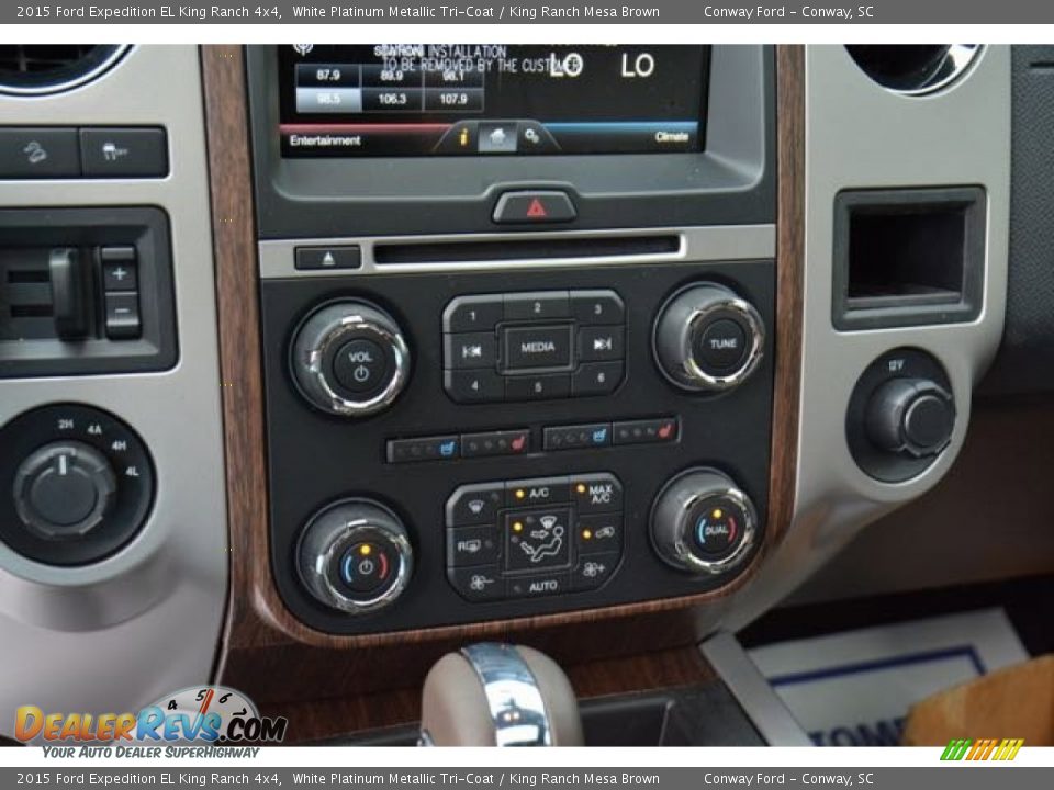 Controls of 2015 Ford Expedition EL King Ranch 4x4 Photo #36
