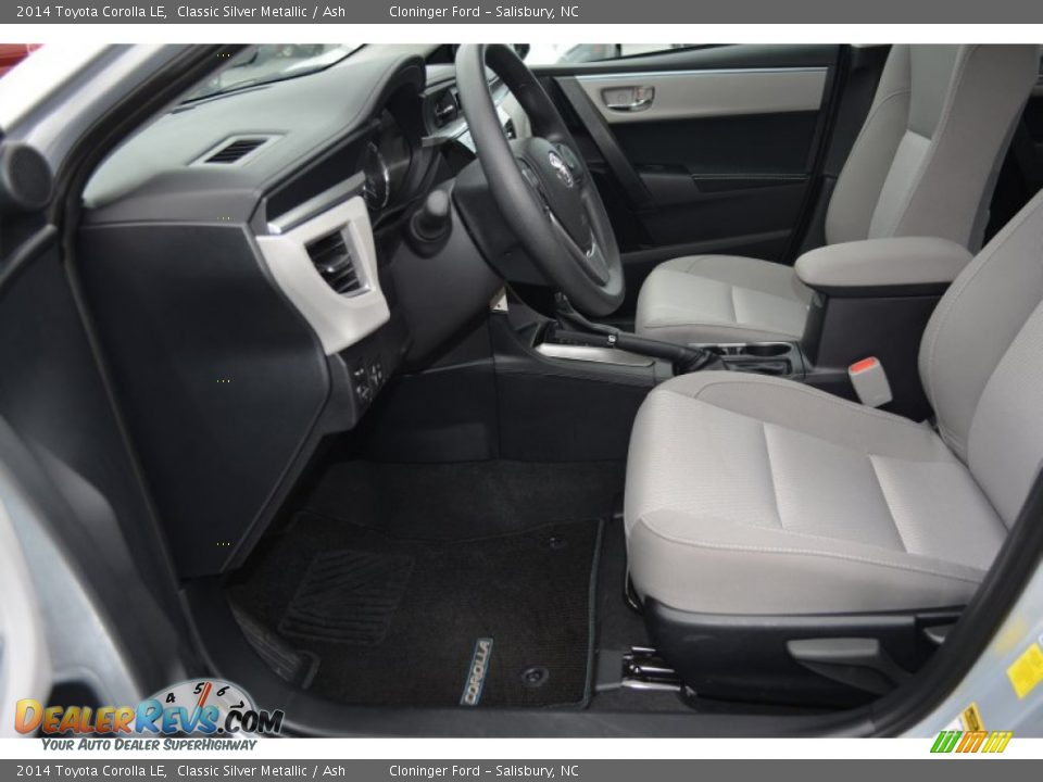 2014 Toyota Corolla LE Classic Silver Metallic / Ash Photo #10