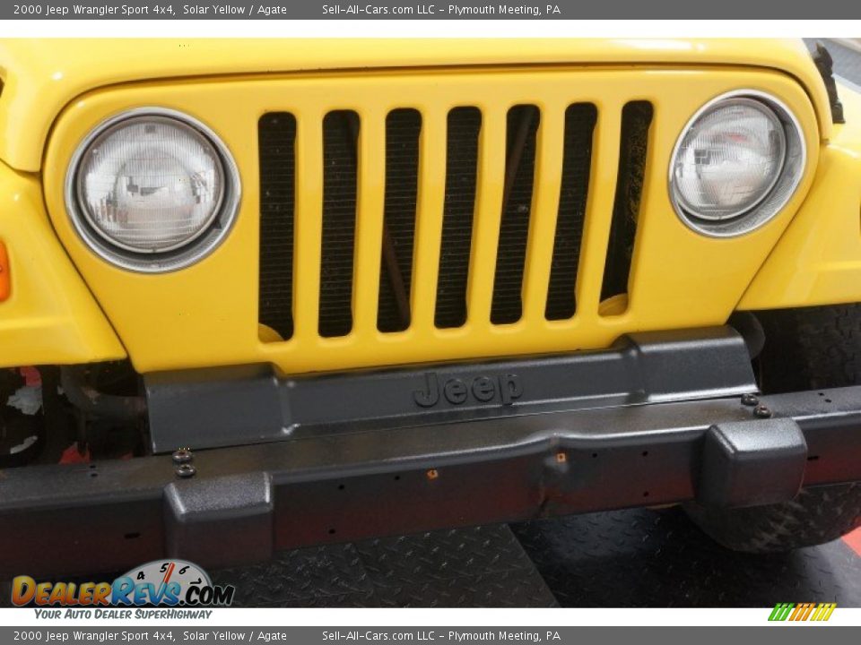 2000 Jeep Wrangler Sport 4x4 Solar Yellow / Agate Photo #32