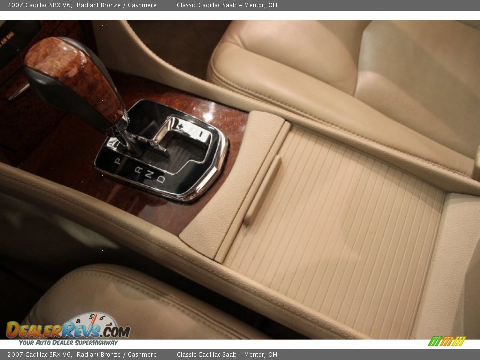 2007 Cadillac SRX V6 Radiant Bronze / Cashmere Photo #11