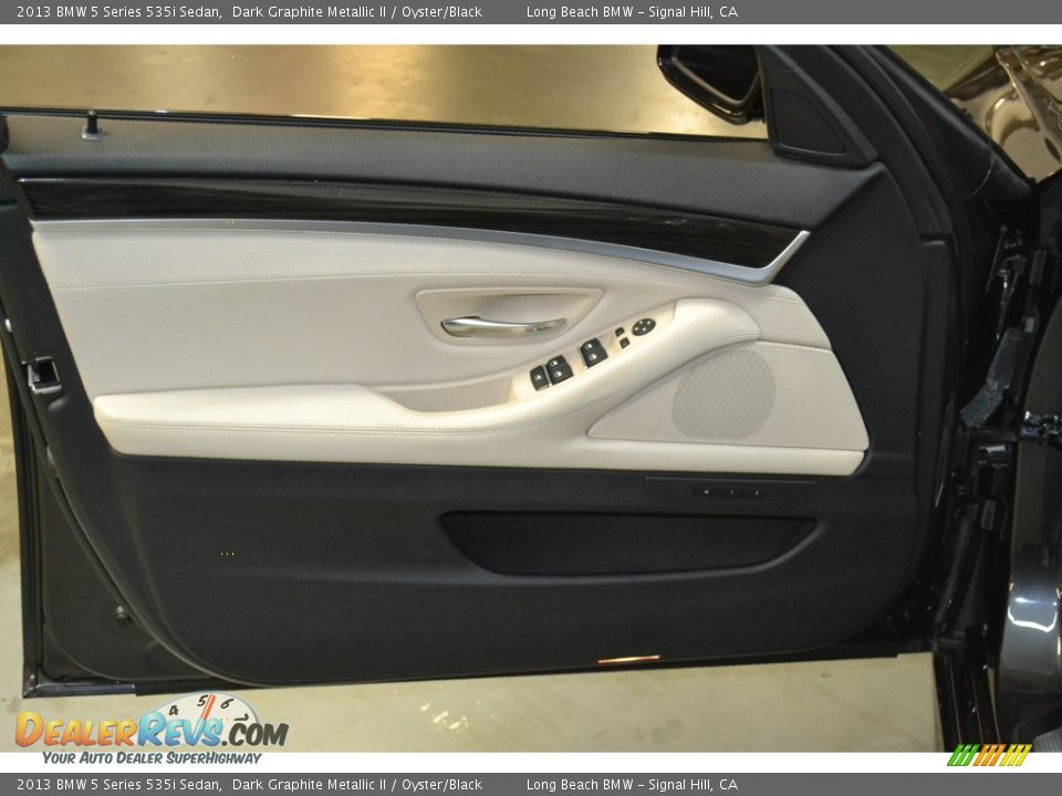2013 BMW 5 Series 535i Sedan Dark Graphite Metallic II / Oyster/Black Photo #18