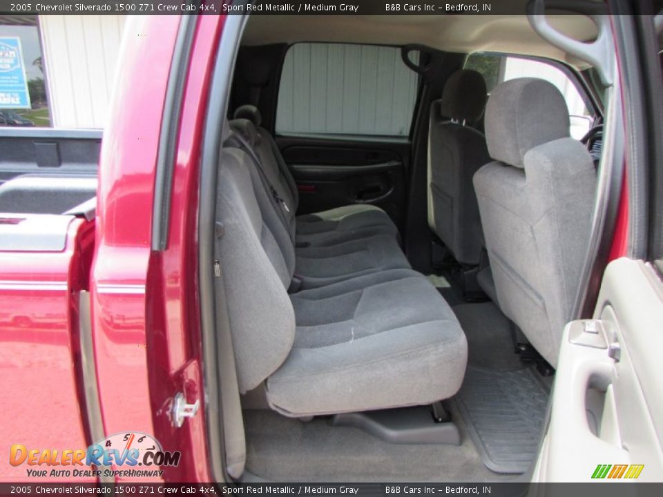 2005 Chevrolet Silverado 1500 Z71 Crew Cab 4x4 Sport Red Metallic / Medium Gray Photo #15