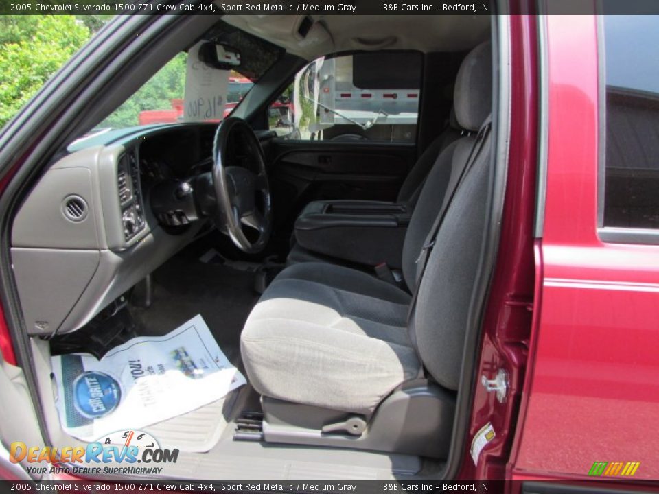 2005 Chevrolet Silverado 1500 Z71 Crew Cab 4x4 Sport Red Metallic / Medium Gray Photo #27
