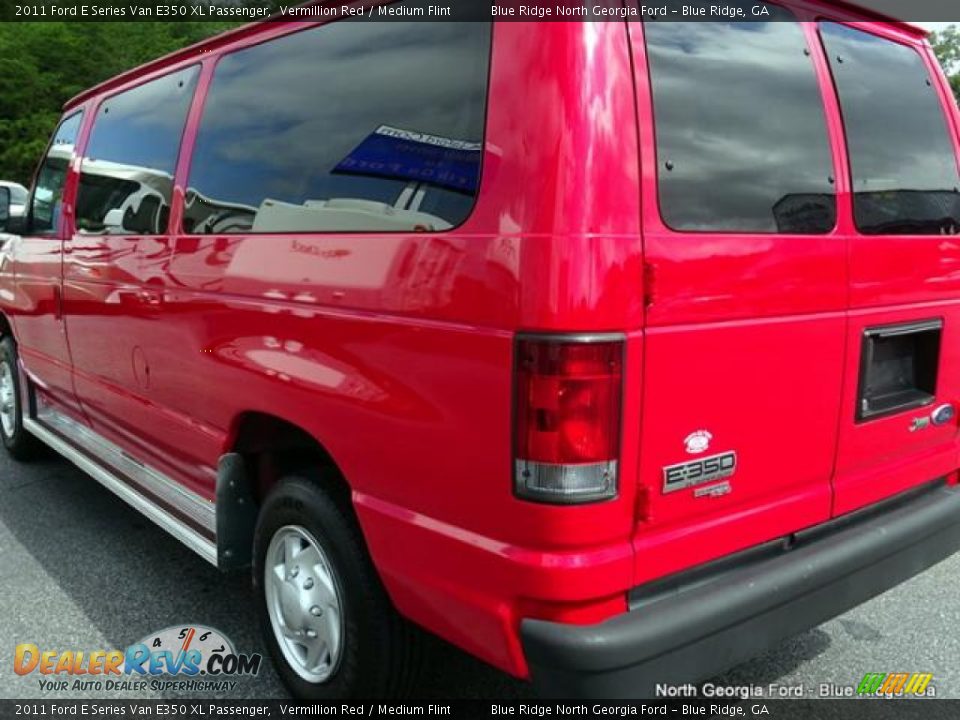2011 Ford E Series Van E350 XL Passenger Vermillion Red / Medium Flint Photo #34