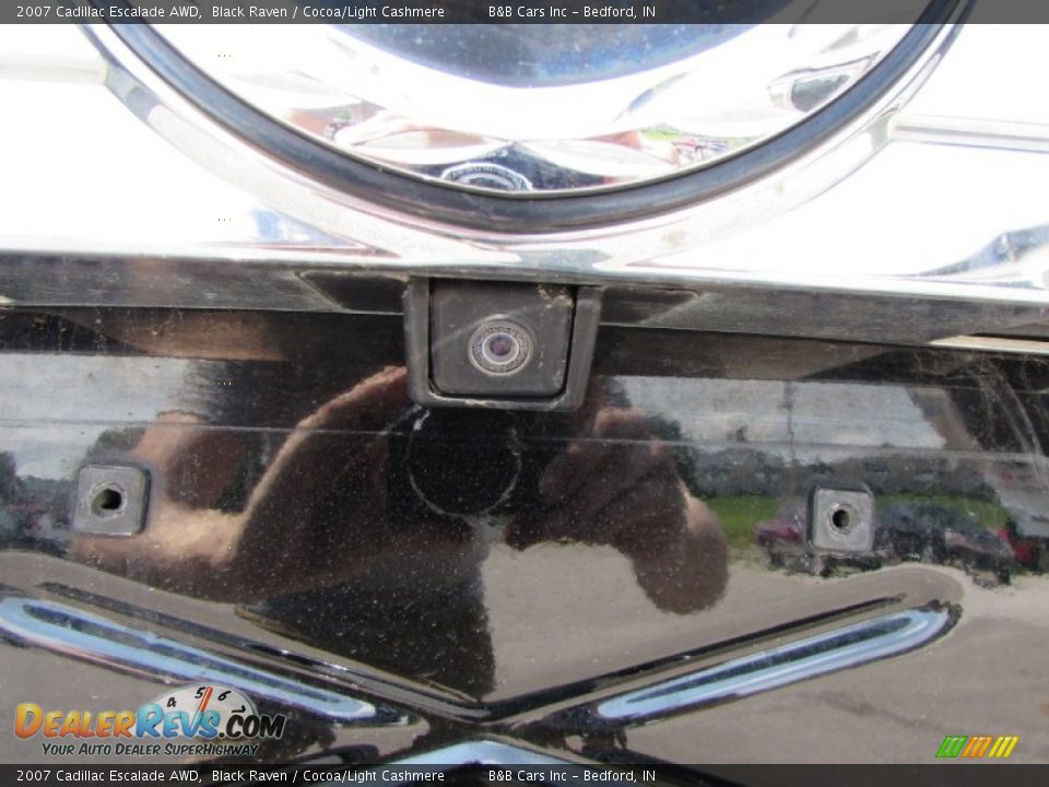 2007 Cadillac Escalade AWD Black Raven / Cocoa/Light Cashmere Photo #12