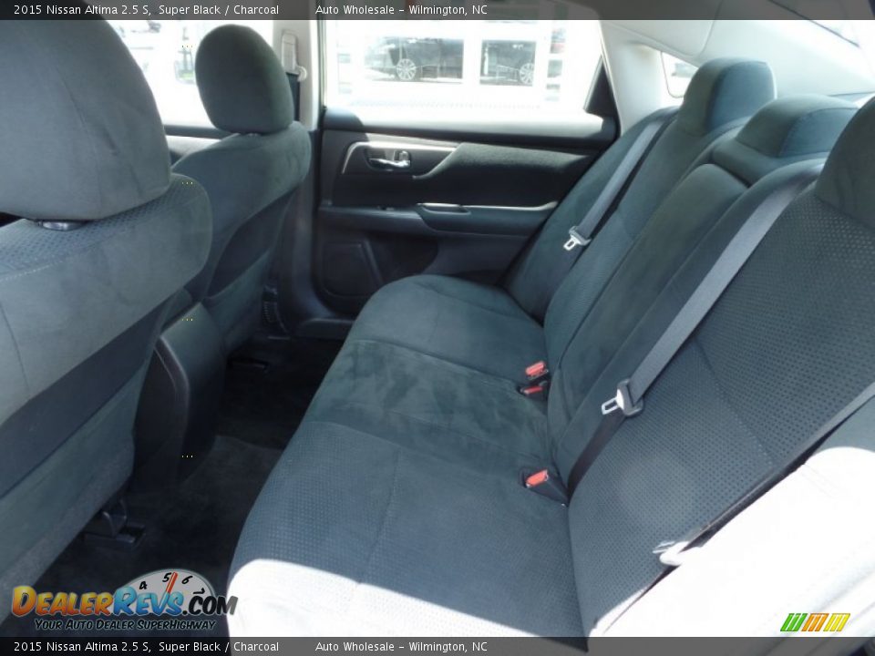 2015 Nissan Altima 2.5 S Super Black / Charcoal Photo #12