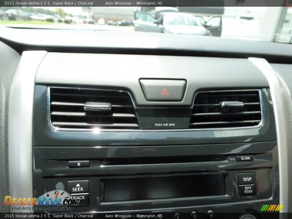 2015 Nissan Altima 2.5 S Super Black / Charcoal Photo #17