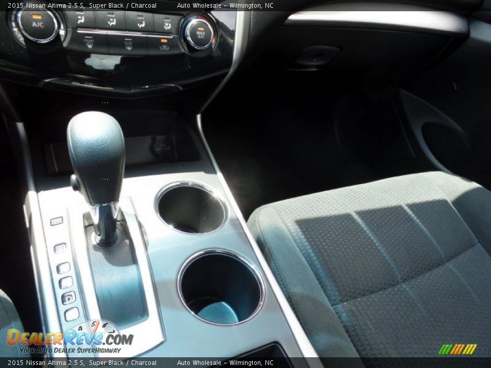 2015 Nissan Altima 2.5 S Super Black / Charcoal Photo #19