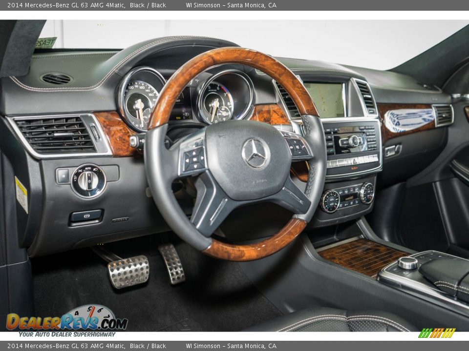 Dashboard of 2014 Mercedes-Benz GL 63 AMG 4Matic Photo #20