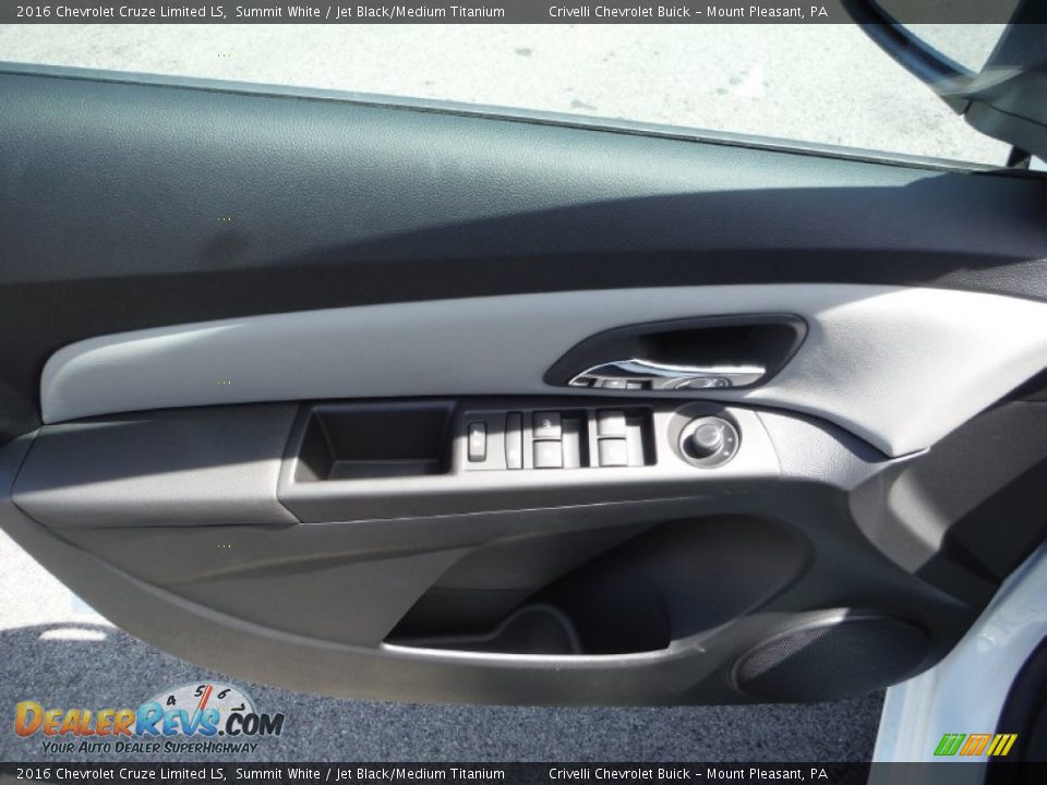2016 Chevrolet Cruze Limited LS Summit White / Jet Black/Medium Titanium Photo #8