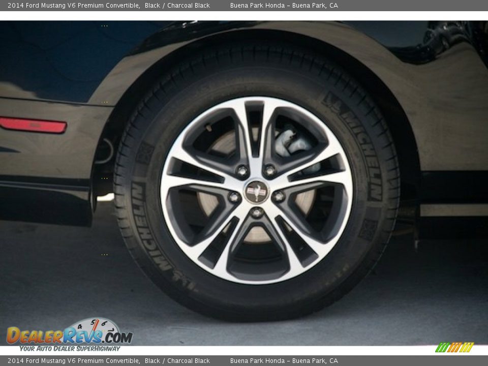 2014 Ford Mustang V6 Premium Convertible Black / Charcoal Black Photo #26