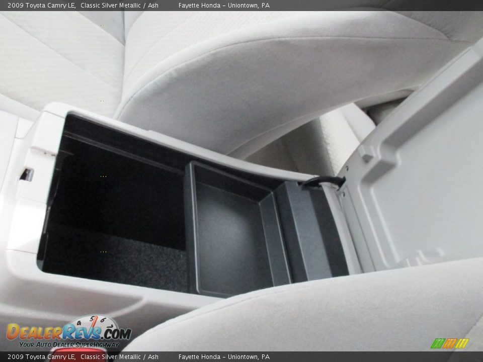 2009 Toyota Camry LE Classic Silver Metallic / Ash Photo #11