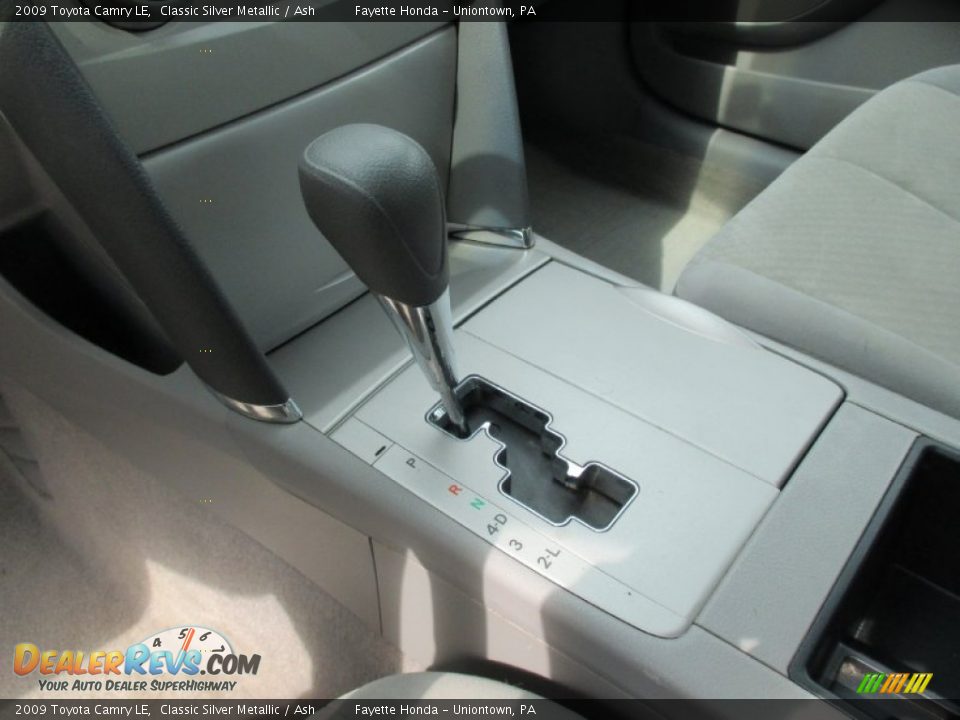 2009 Toyota Camry LE Classic Silver Metallic / Ash Photo #12
