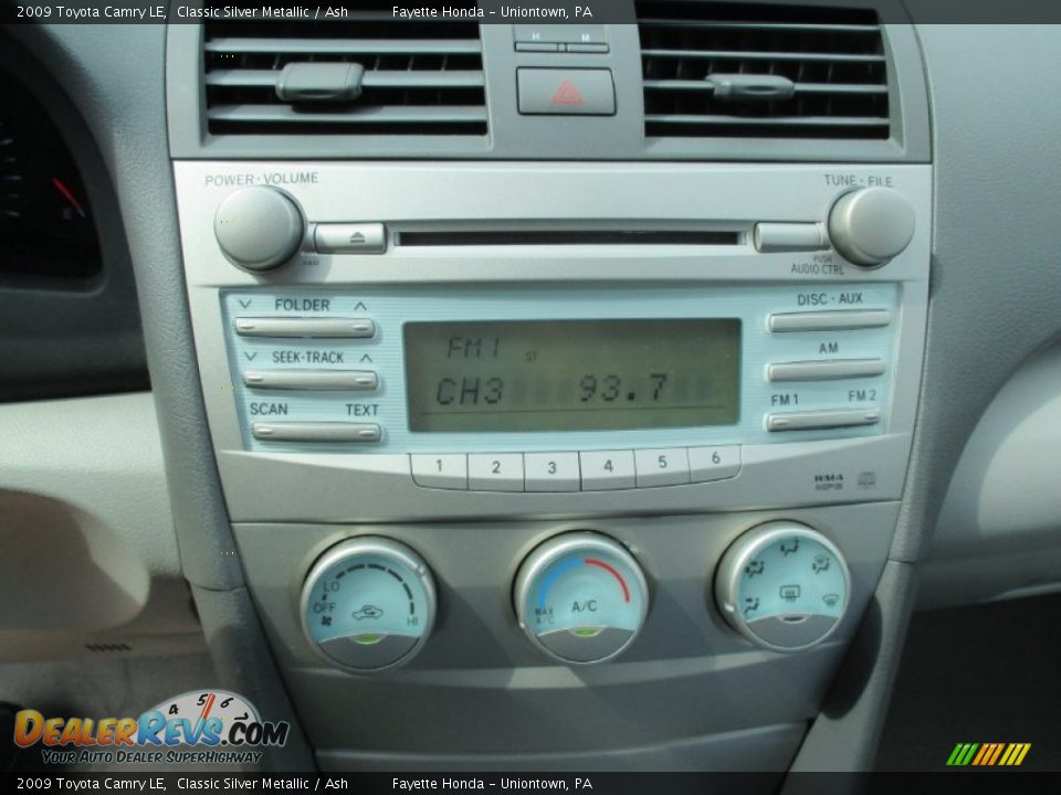2009 Toyota Camry LE Classic Silver Metallic / Ash Photo #13