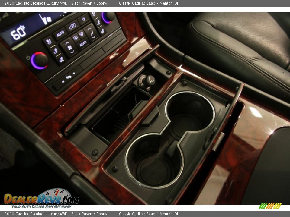 2010 Cadillac Escalade Luxury AWD Black Raven / Ebony Photo #12