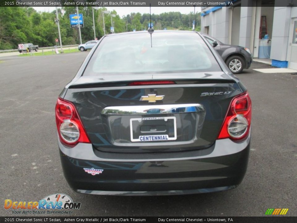 2015 Chevrolet Sonic LT Sedan Ashen Gray Metallic / Jet Black/Dark Titanium Photo #5