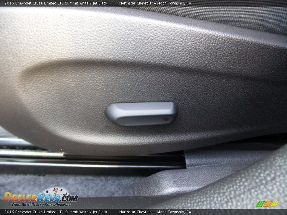 2016 Chevrolet Cruze Limited LT Summit White / Jet Black Photo #16